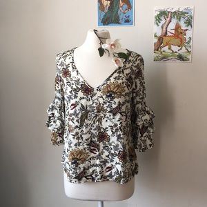 *SOLD* Solitaire Floral Top